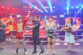 2 võ sĩ kickboxing Việt Nam đánh bại đối thủ cực mạnh tại MAXFC 26