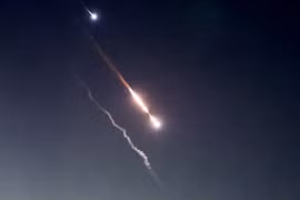 Nóng: Iran chính thức tấn công Israel, phóng hơn 100 UAV