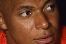 Mbappe có mức giá kỷ lục 250 triệu euro trước khi thị trường chuyển nhượng đóng cửa