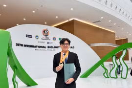 Nam sinh lớp 12 lập cú đúp huy chương Olympic Sinh học quốc tế
