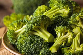 Nghiên cứu phát hiện ăn nhiều rau lá xanh giúp bảo vệ phổi