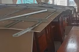 Đà Lạt: La phông hội trường bị sập, hiệu trưởng nói không ảnh hưởng nghiêm trọng