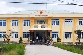 Bắt 5 cán bộ xã ở Kiên Giang