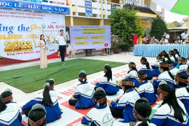 80 học sinh lớp 5 thi “Rung chuông vàng Tiếng Anh”