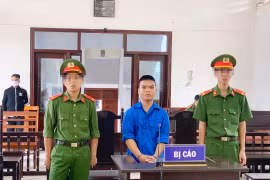 Bị nhắc chuyện hay uống rượu, cháu chém ông ngoại tử vong