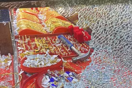 Đã bắt được nghi phạm gây ra vụ cướp tiệm vàng táo tợn trong đêm