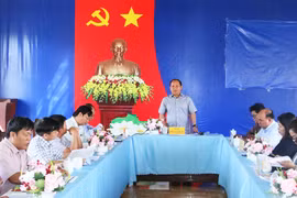 Cần có quyết tâm chính trị cao để hỗ trợ làng Thơ Ga B phát triển 