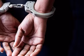 Khởi tố 1 phóng viên cưỡng đoạt tài sản