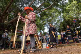 Về buôn Ky xem lễ cúng cầu mưa