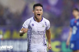 Hà Nội FC thắng đội Trung Quốc, bầu Hiển thưởng nóng Tuấn Hải