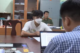 Bình Dương: Lừa tiền sinh viên rồi chia cho bạn gái