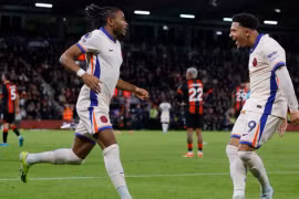 Cựu sao Man Unnited tỏa sáng, Chelsea vỡ òa 'bàn thắng vàng'