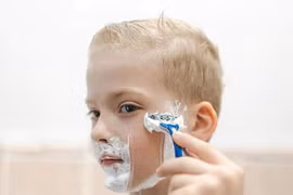 Bố mẹ đứng ngồi không yên vì con dậy thì sớm