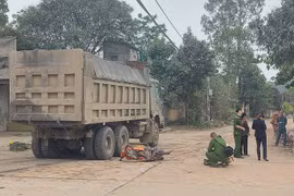 Va chạm xe "hổ vồ", 3 nam sinh đi xe máy thương vong