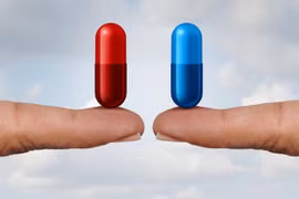 Bác sĩ nhắc bạn ‘bí kíp’ dùng thuốc khi đi máy bay