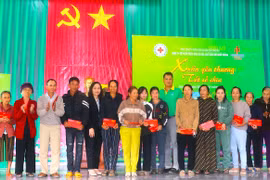 An Khê chăm lo Tết cho gia đình chính sách, người nghèo