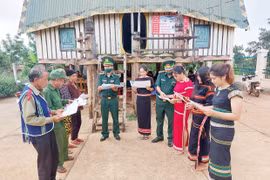 Học tiếng đồng bào dân tộc thiểu số để gần dân, hiểu dân hơn