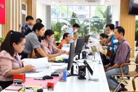 Khích lệ công chức nhận việc khó