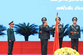 Nhà nước và BQP Lào khen thưởng 68 tập thể, cá nhân QĐND Việt Nam
