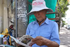 Sống ở TP.HCM: 'Nếu tôi chết, xin đừng để sách cũ trở thành phế liệu'