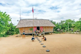 Nhà rông Bahnar vùng Đông Trường Sơn