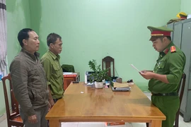 Hai nhân viên Ban Quản lý chợ Đạ R’sal bị khởi tố về hành vi lừa đảo chiếm đoạt tài sản