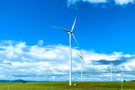 Yêu cầu Bộ Công thương nghiên cứu chính sách phát triển hệ thống pin trữ điện tái tạo 