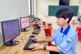 Chuyện về Minh “mê Tin”