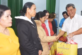 Phát huy vai trò của người dân trong xây dựng Đảng và hệ thống chính trị