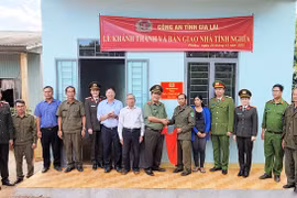 Công an Gia Lai chăm lo cho người nghèo