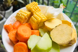 Bác sĩ chia sẻ phương pháp 'dĩa ăn và bàn tay' giúp kiểm soát đường huyết