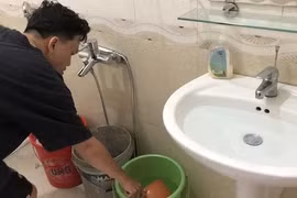 Người dân kêu trời vì thiếu nước sinh hoạt dịp tết