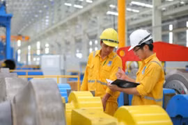 Doanh nghiệp nhà nước áp dụng bảng lương, phụ cấp mới từ 15-9 tới