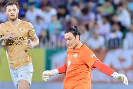 Văn Lâm xuống đấu Hạng nhất, nhận ưu đãi khủng