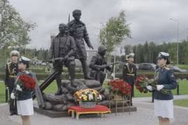 Nga dựng tượng vinh danh các chiến sỹ tình nguyện quốc tế Việt Nam