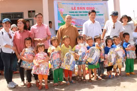 "Khơi" nội lực trong đồng bào tôn giáo - Kỳ 2: Bắc những nhịp cầu nhân ái