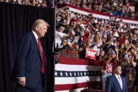 Tung đòn tấn công bà Harris, ông Trump làm Đảng Cộng hòa lo lắng