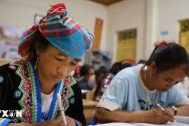 Hoàn thiện mạng lưới giáo dục thường xuyên, đẩy mạnh xây dựng xã hội học tập