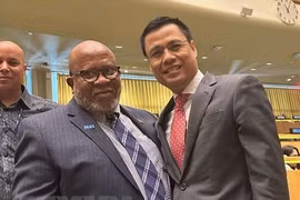 Nhà ngoại giao Trinidad và Togago được bầu làm Chủ tịch ĐHĐ LHQ