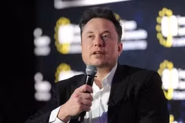 Tỉ phú Elon Musk cảnh báo Ukraine mất thêm lãnh thổ nếu chiến sự kéo dài