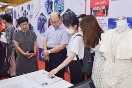 Vinh quang Việt Nam 2023: Người thầy hơn 20 năm tìm cách để học trò được sáng tạo