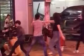 Bắt khẩn cấp 9 đối tượng đánh ghen gây náo loạn