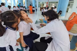 Ngẫm về thưởng tết ngành y tế