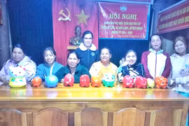 Phụ nữ Sơn Lang tiết kiệm để thoát nghèo
