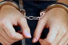 Bắt tạm giam Chánh Thanh tra Sở NN-PTNT tỉnh Cà Mau