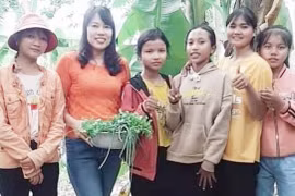 Về làng với học sinh 