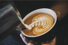 4 đồ uống người huyết áp cao cần tránh trong ngày tết 