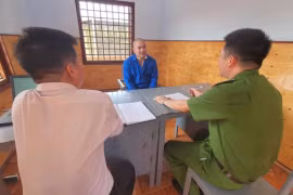 Bắt đối tượng dùng súng bắn người chơi cờ tướng