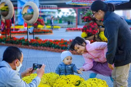 Ngày Gia đình Việt Nam 28/6: Đạo hiếu - tinh hoa văn hóa gia đình Việt