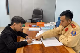 An Khê ngăn chặn vi phạm trật tự an toàn giao thông trong học sinh